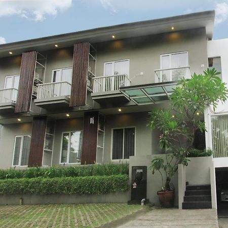 Omah Dasar Hotel จาการ์ตา ภายนอก รูปภาพ